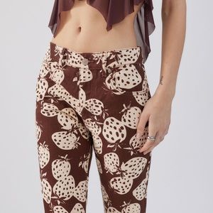 BDG Strawberry Print Mid-Rise 90s Bootcut Jeans